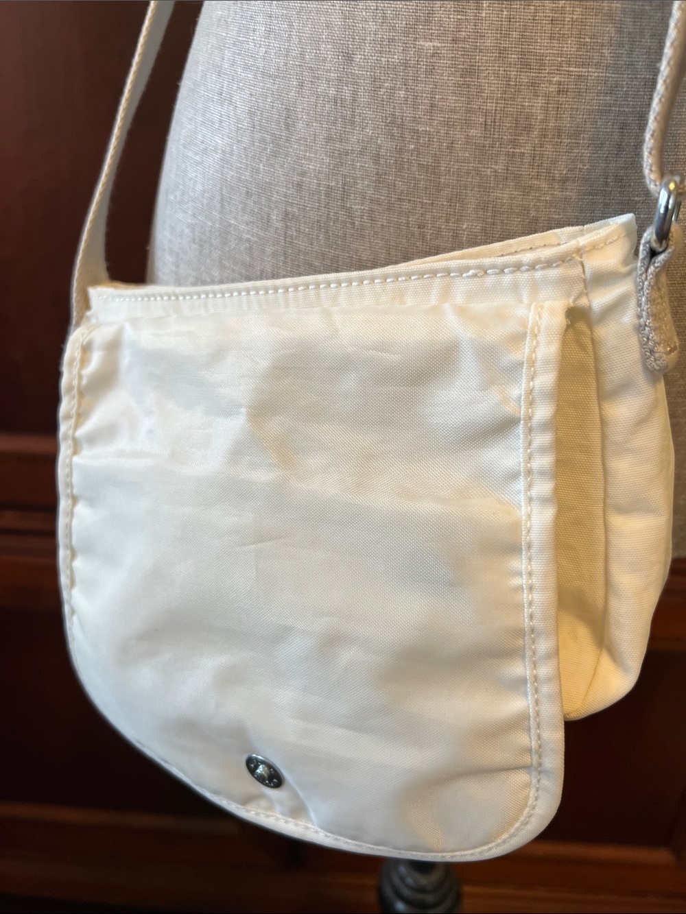 Kipling Cream Crossbody Bag with Adjustable Strap - Picture 4 of 6